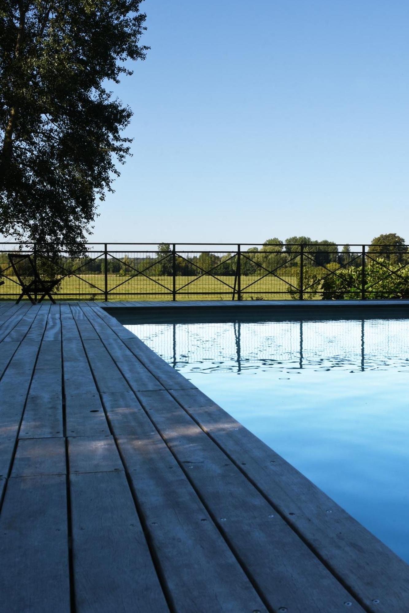Domaine De L'Ermitage Bed & Breakfast Berry-Bouy Екстериор снимка